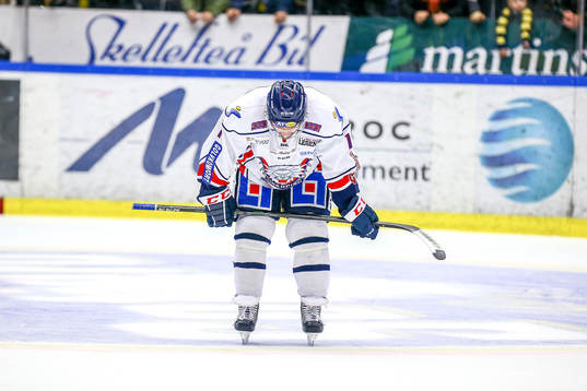 Linköpings Jacob Micflikier deppar