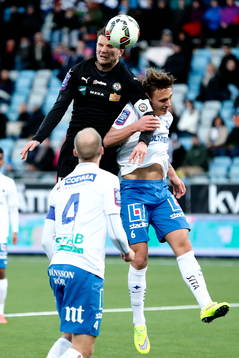 Örebros Robert Åhman Persson gör mål och 1-1