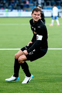 Örebros Robert Åhman Persson jublar