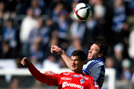 Åtvidabergs Mauricio Albornoz i nickduell med IFK