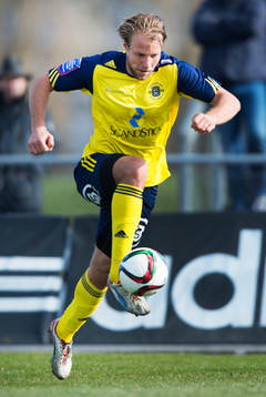 Ängelholms Fredrik Karlsson i matchen i Superettan mellan
