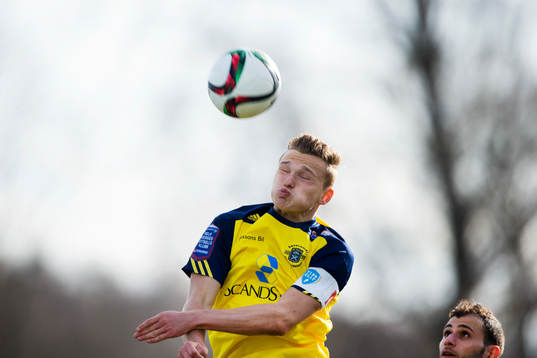 i matchen i Superettan mellan Ängelholm och Assyriska i