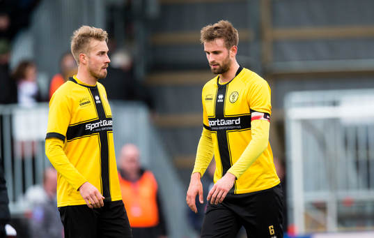IK Frej Täbys Daniel Theorin (v) och Johannes Gustafsson