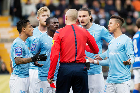 Malmö FFs Enock Kofi Adu , Erik Johansson och Tobias Sana