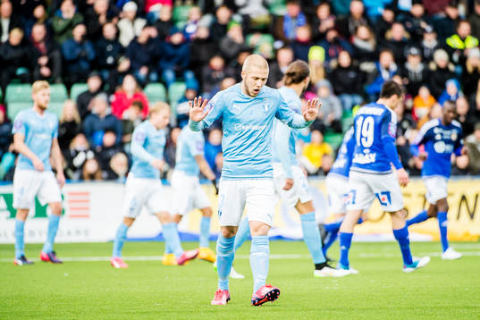 Malmö FFs Anton Tinnerholm pustar ut