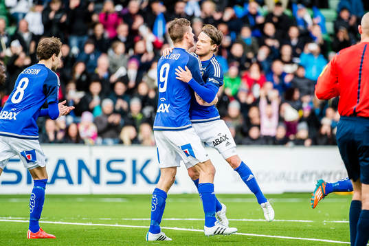 Sundsvalls Johan Eklund jublar med Eric Larsson