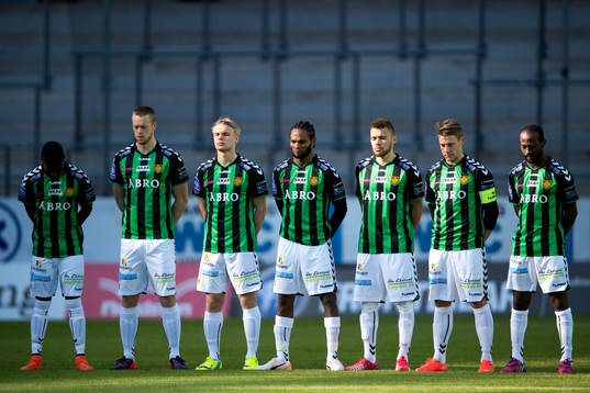 En tyst minut för att hedra Karl-Alfred Jacobsson hålls