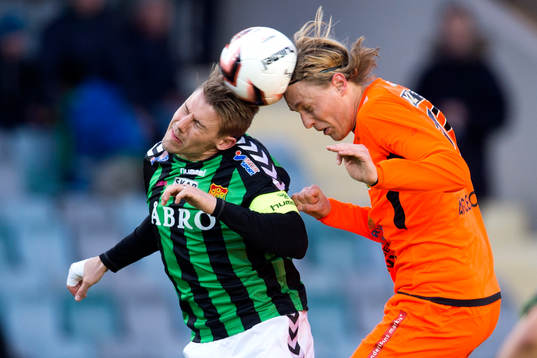 Gais Patrik Ingelsten i nickduell med Varbergs Joakim