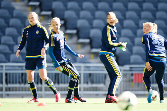 Sveriges Caroline Seger  (m)