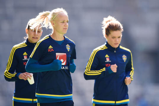 Sveriges Caroline Seger och Hanna Folkesson