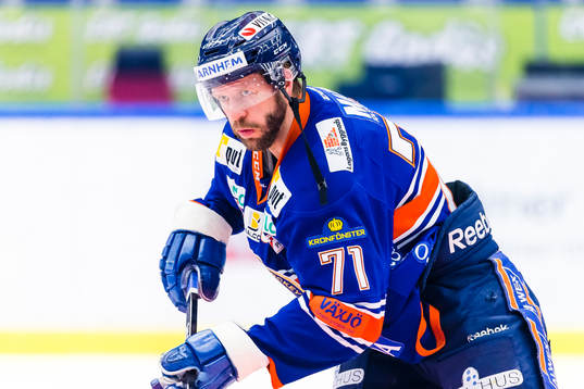 Växjös Tomi Kallio värmer upp