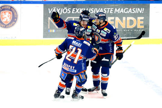 Växjös Sebastian Erixon jublar