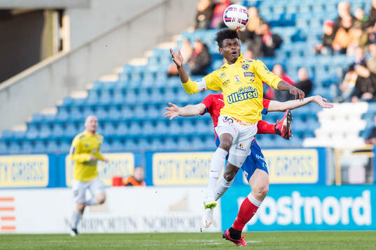 Falkenbergs Godsway Donyoh  i nickduell med