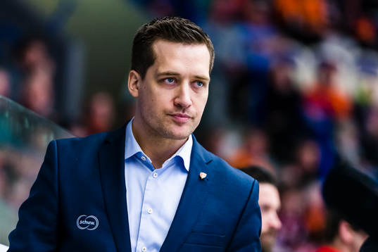 Växjös tränare Sam Hallam