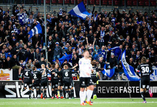 IFK Göteborgs Lasse Vibe gör 0-2 och jublar fram IFK