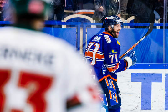 Växjös Tomi Kallio firar