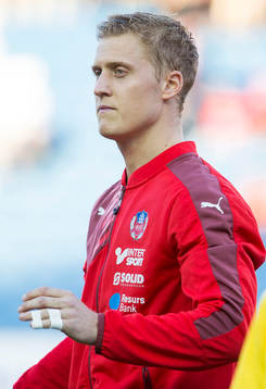 Helsingborgs målvakt Pär Hansson med lindat lillfinger,