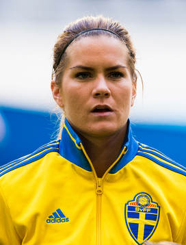 Sveriges Hanna Folkesson innan fotbollslandskampen mellan