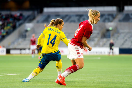 Sveriges Hanna Folkesson vrider om knäet