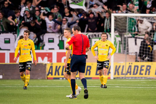 Elfsborgs Anders Svensson (h) deppar
