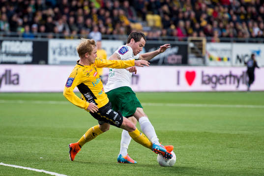 Hammarbys Johan Persson och Elfsborgs Simon Lundevall
