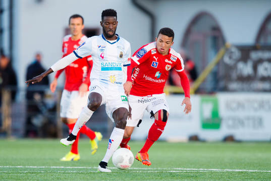 Gefles Dioh Williams och Kalmars Ismael Silva Lima