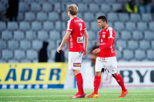 Kalmars Ismael Silva Lima och Markus Thorbjörnsson deppar