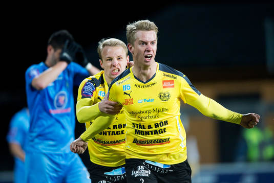 Mjällbys Hampus Bergdahl har kvitterat till 1-1 och