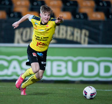 Mjällbys Hampus Bergdahl i matchen i Superettan mellan
