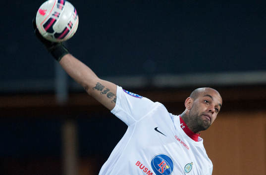 Athletics målvakt Joshua Wicks i matchen i Superettan