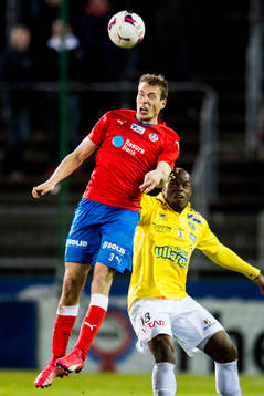 Helsingborgs Frederik Helstrup och Falkenbergs Hakeem Araba