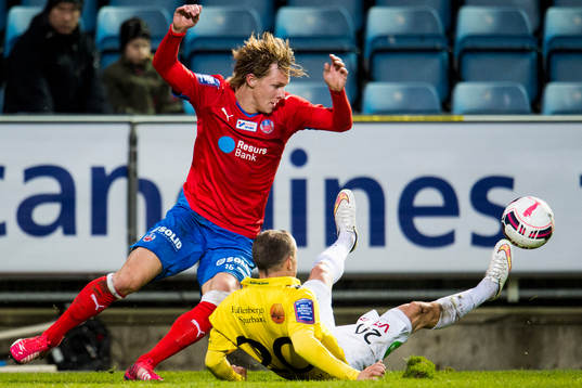 Helsingborgs Emil Krafth och Falkenbergs Carl Wede
