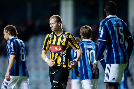 Häckens Simon Gustafson deppar