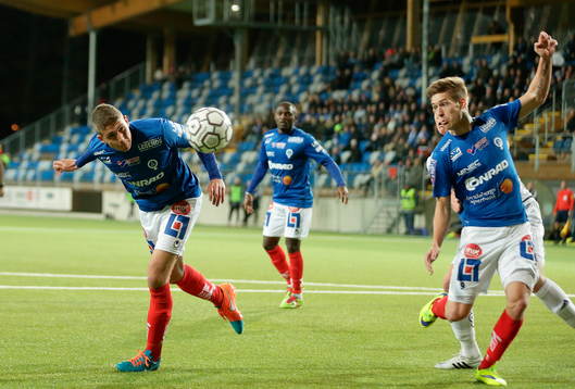 Åtvidabergs Mauricio Albornoz nickar mål 2-3 förbi
