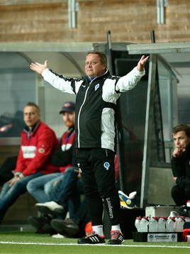 Åtvidabergs tränare Roar Hansen reagerar