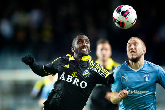 s Henok Goitom och Malmö FFs Anton Tinnerholm