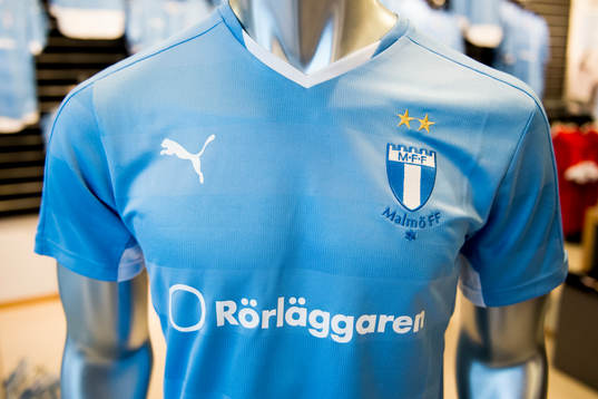 Spelartröjor till salu i MFF-Shopen