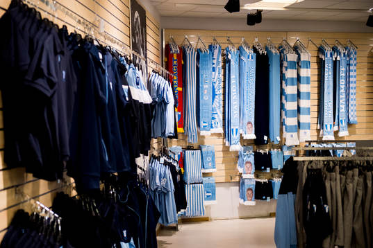 Malmö FF accessoarer till salu i MFF-Shopen