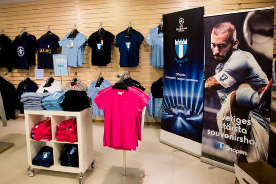 Malmö FF accessoarer till salu i MFF-Shopen
