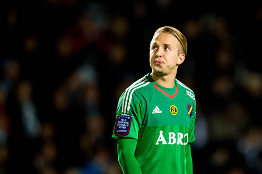 s målvakt Patrik Carlgren