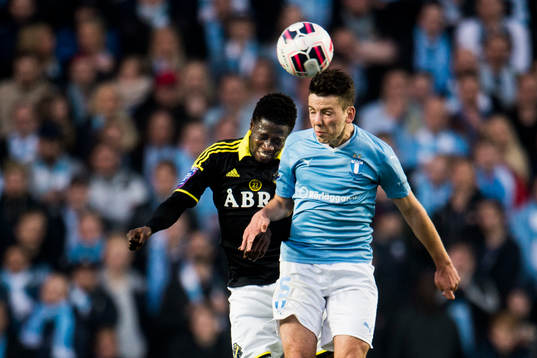 s Ebenezer Ofori och Malmö FFs Erdal Rakip