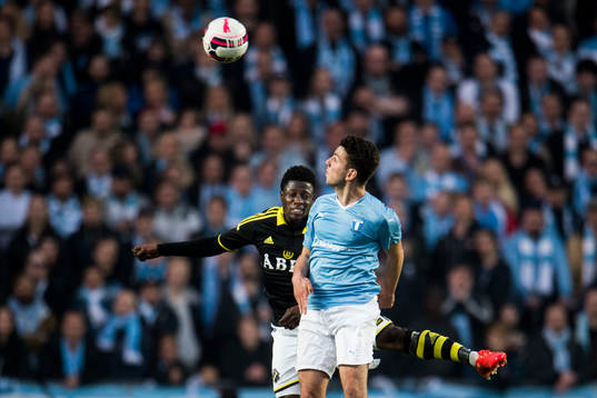 s Ebenezer Ofori och Malmö FFs Erdal Rakip