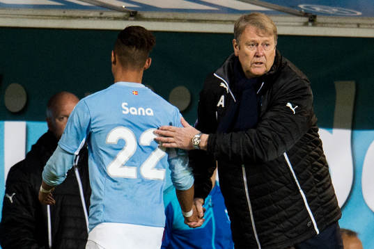 Malmö FFs tränare Åge Hareide byter ut Tobias Sana