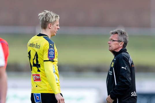 Mjällbys Mattias Håkansson och tränare Anders Linderoth