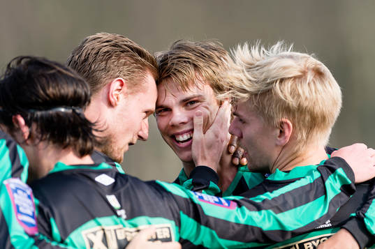 Varbergs Elias Andersson jublar