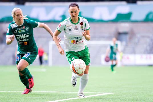Mallbackens Emma Asp och Hammarbys Emma Jansson