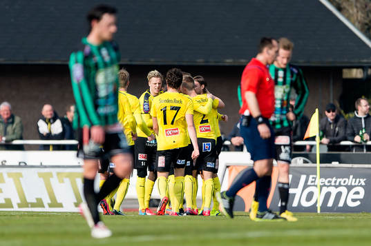 Mjällbys spelare jublar