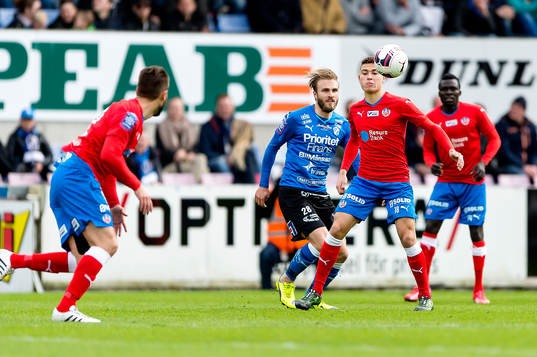 Helsingborgs Jordan Larsson och Halmstads Jesper Westerberg