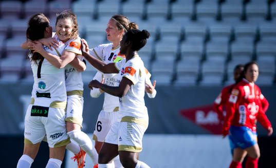 Rosengårds Ramona Bachmann gör 1-4 och jublar