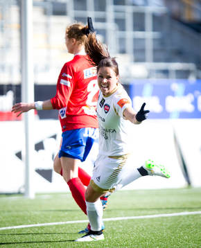 Rosengårds Sara Björk Gunnarsdottir gör 1-3 och jublar